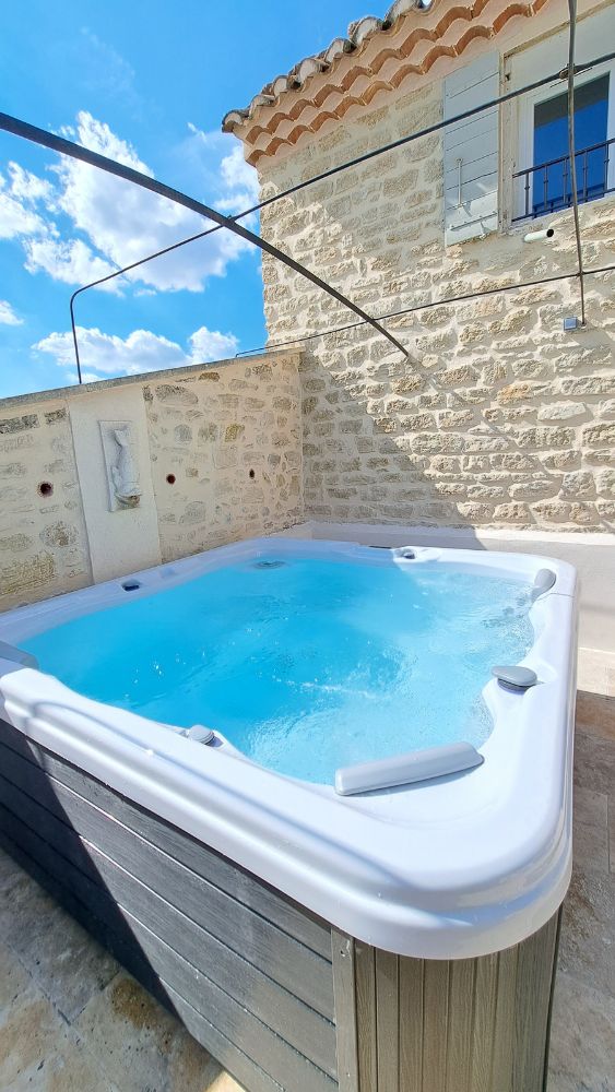 Jacuzzi extérieur Le Mazet