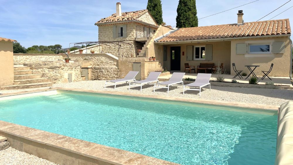 Piscine extérieure chauffée — Le Mazet